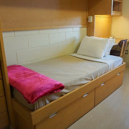 圣约翰斯 纪念大学旅馆酒店 外观 照片
